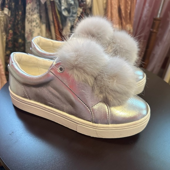 Sam Edelman rabbit fur sneakers NWOT - Picture 2 of 7